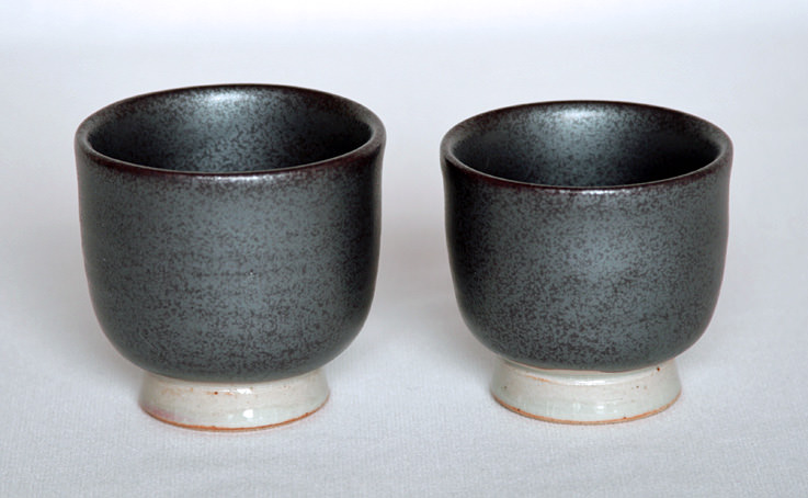 鉄釉の器3
